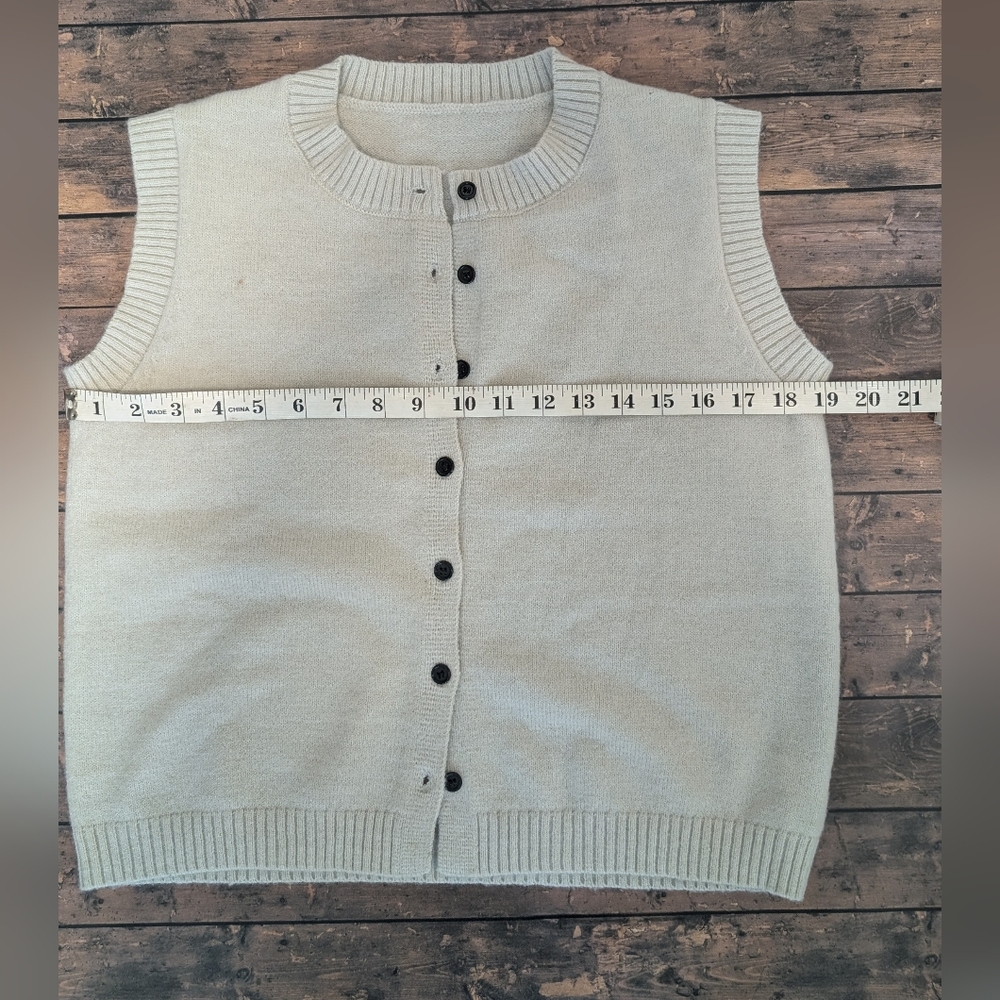 Commense Knit Button-Up Vest - Picture 5 of 6